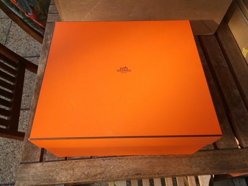 Hermès grande boite pour sac